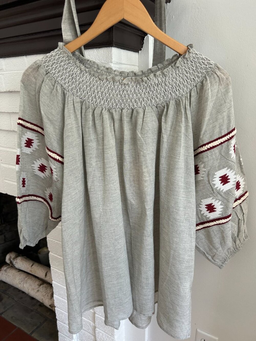 Ryu Grey Boho Smocked Neck Blouse Size Large NWT